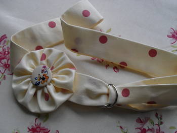 'MAKE IT - A simple Belt with a Fabric Flower by Sue Locke